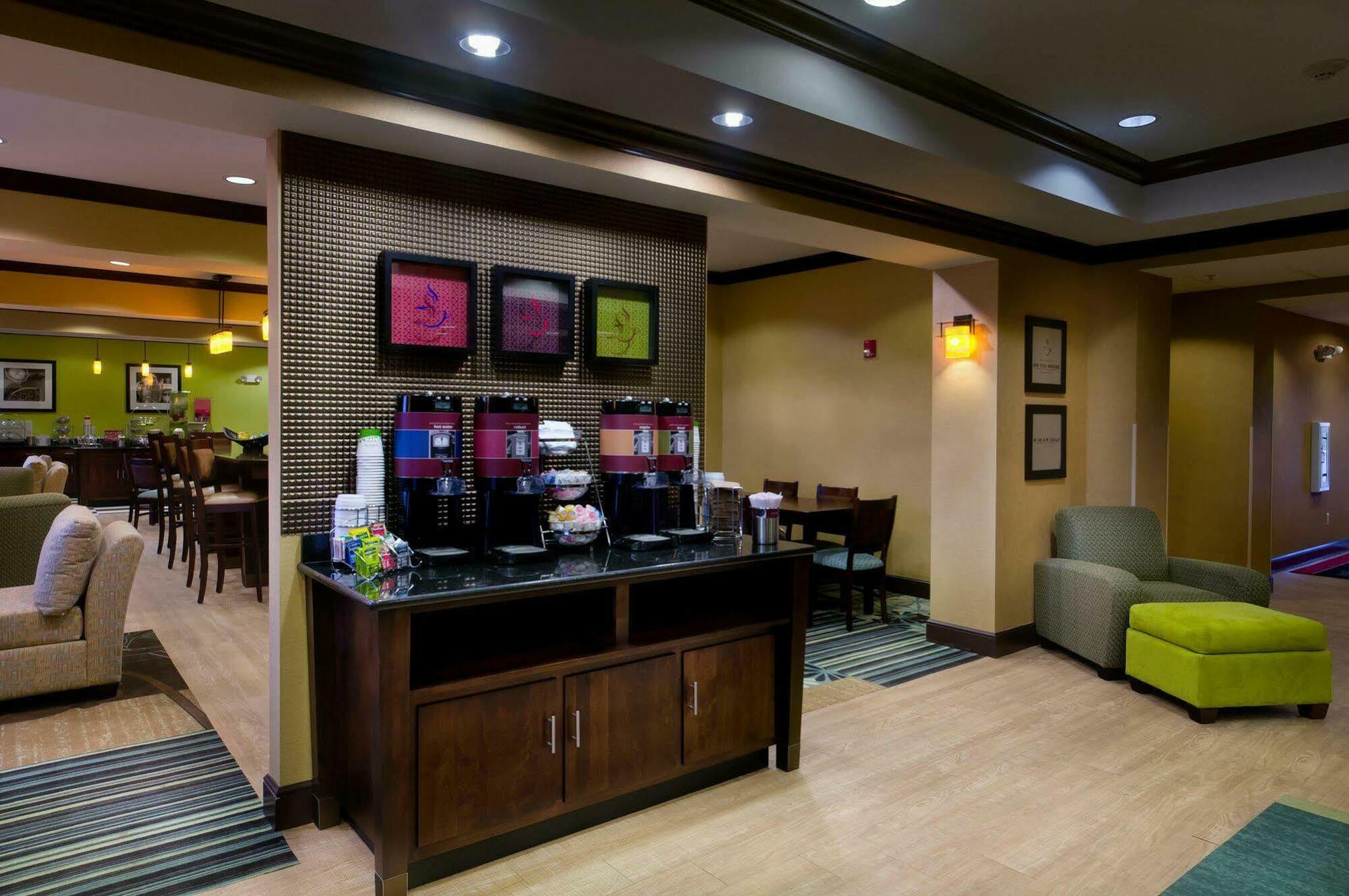 Hampton Inn Stow Kültér fotó